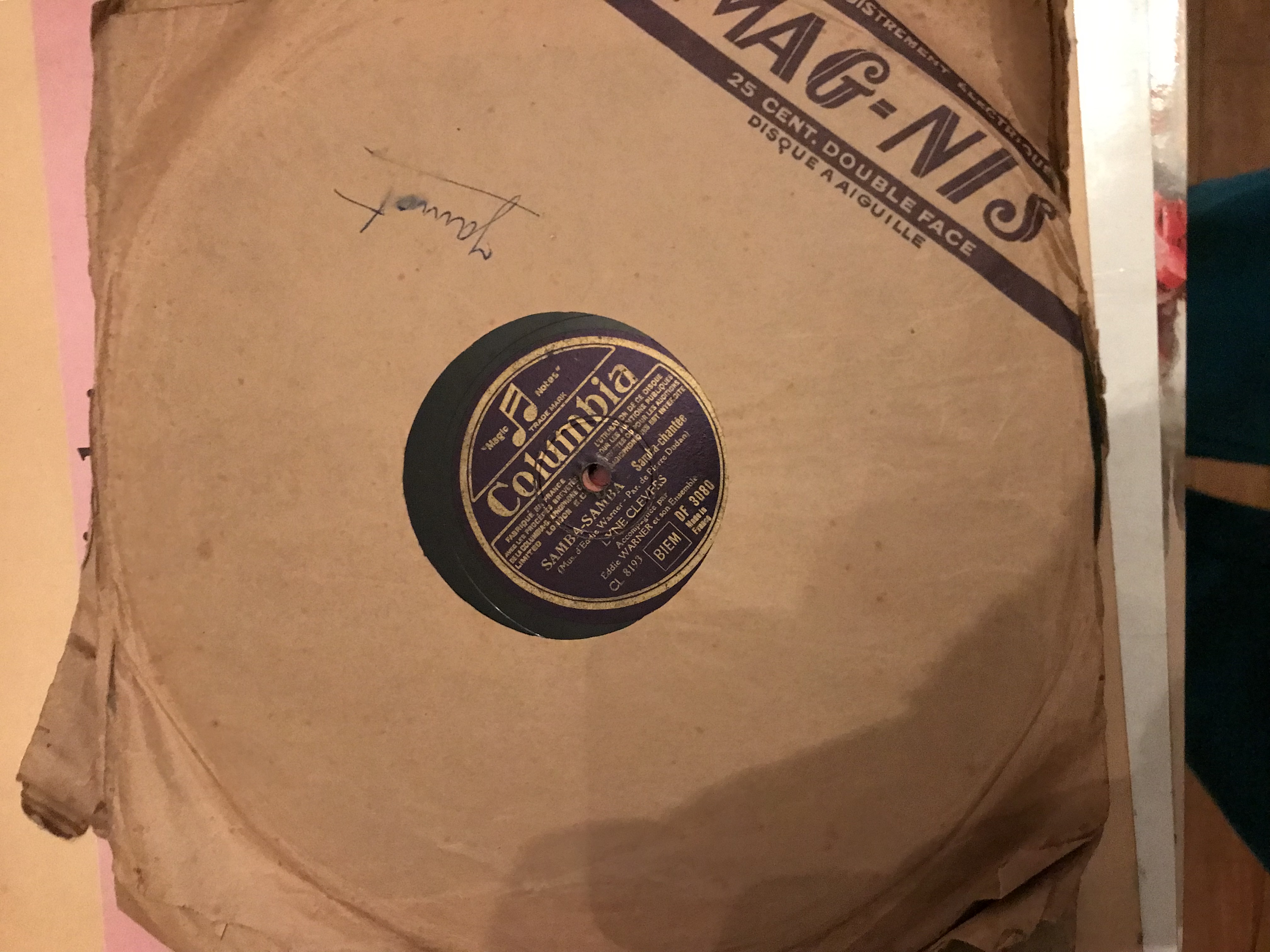 Vinyls T (26)